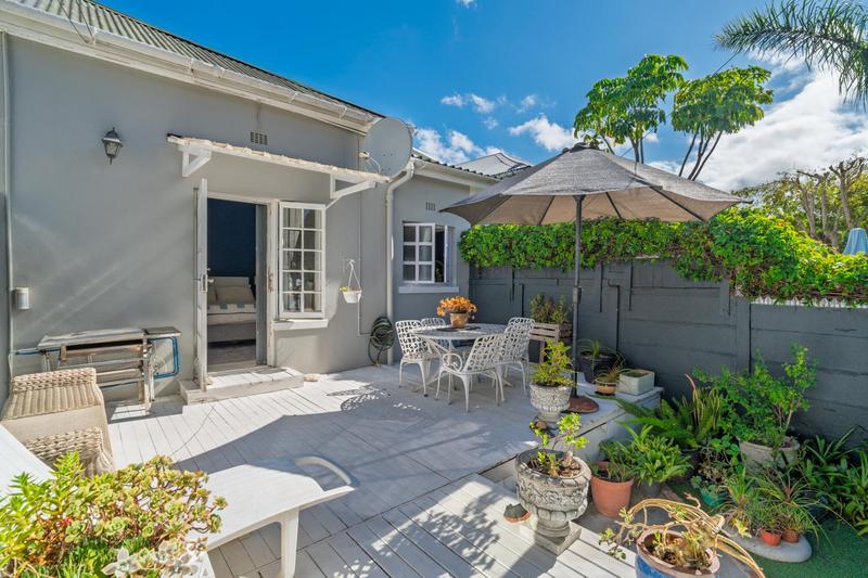 2 Bedroom Property for Sale in Harfield Village Western Cape